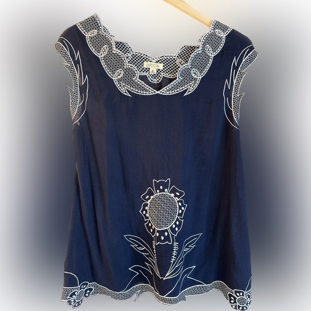 Lucca Cotoure. Women’s Top. Dark blue. Size Small